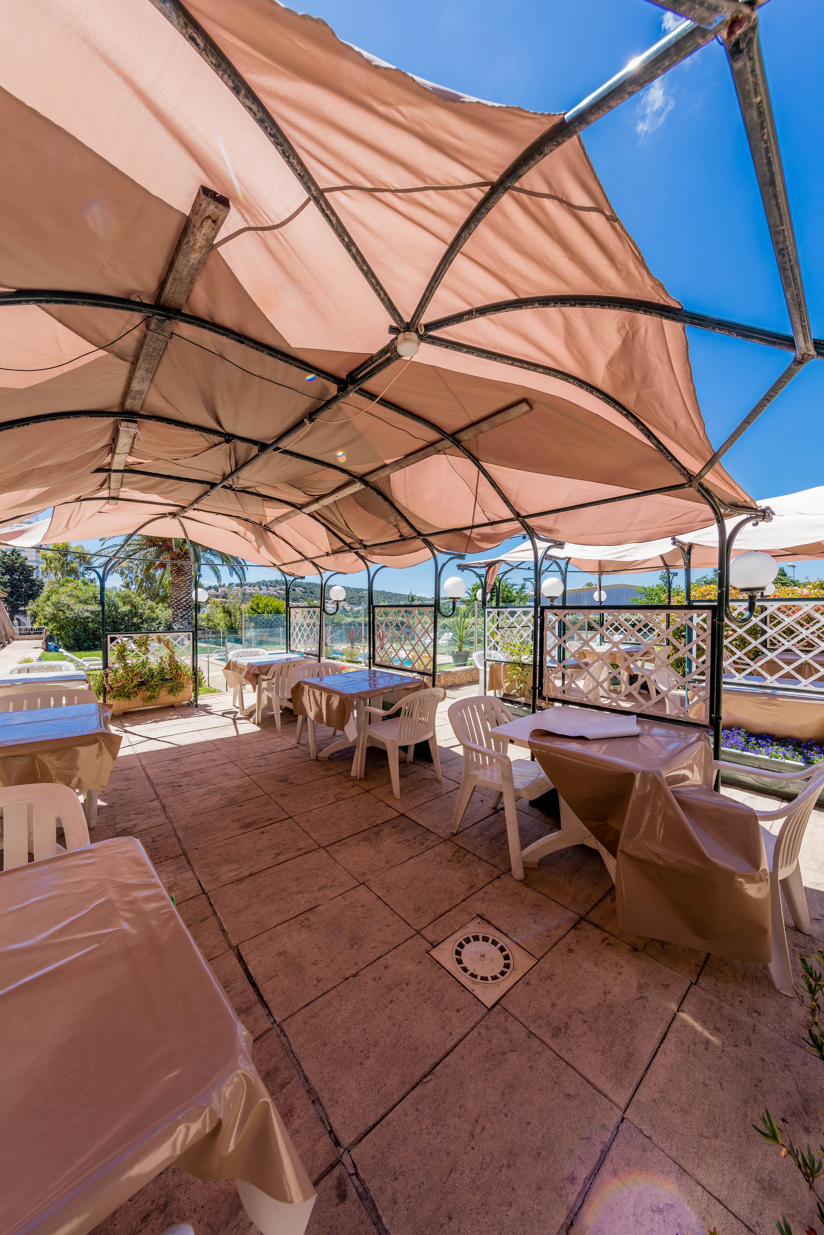Noemys Toulon La Valette - Hotel Restaurant Avec Piscine Екстер'єр фото