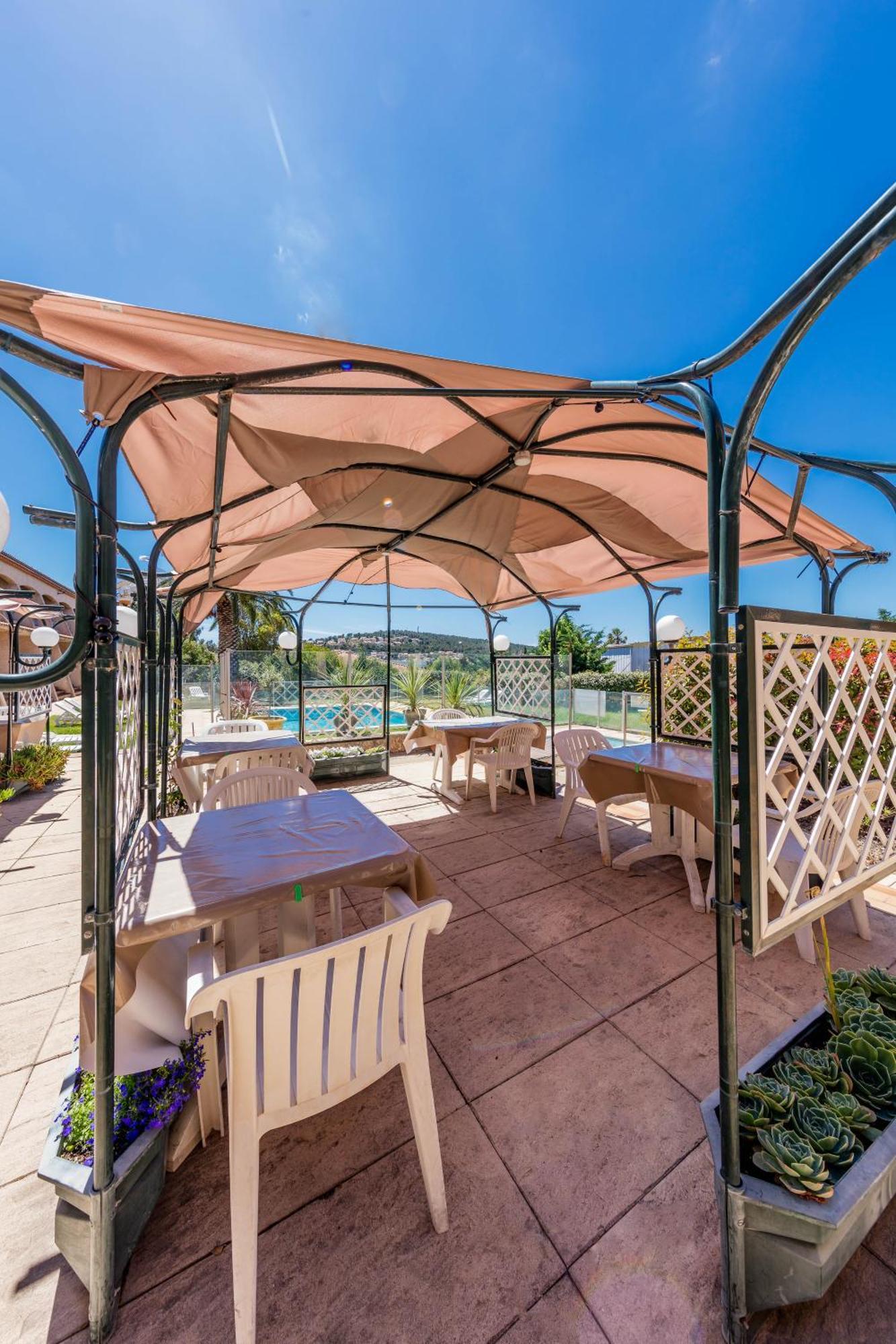 Noemys Toulon La Valette - Hotel Restaurant Avec Piscine Екстер'єр фото